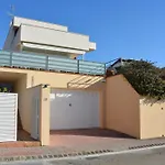 Med A 2 Kilometros Andando De La Playa, Del Puerto De Aguadoç Y A 4 Del Centro De Muy Soleada Todo El Dia Capacidad Superior A 16 Personas No Requiere Coche Villa