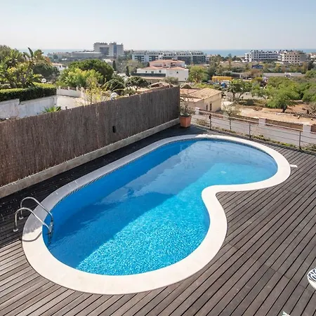 Med A 2 Kilometros Andando De La Playa, Del Puerto De Aguadoç Y A 4 Del Centro De Muy Soleada Todo El Dia Capacidad Superior A 16 Personas No Requiere Coche Villa *