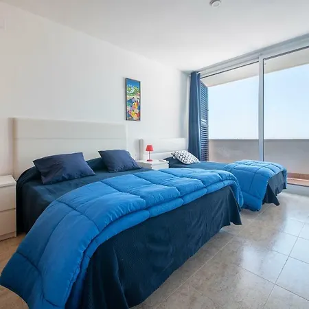 וילה Med A 2 Kilometros Andando De La Playa, Del Puerto De Aguadoc Y A 4 Del Centro De Muy Soleada Todo El Dia Capacidad Superior A 16 Personas No Requiere Coche סיטגס