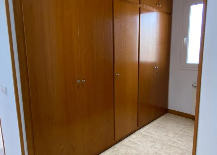 Willa Med A 2 Kilometros Andando De La Playa, Del Puerto De Aguadoc Y A 4 Del Centro De Muy Soleada Todo El Dia Capacidad Superior A 16 Personas No Requiere Coche