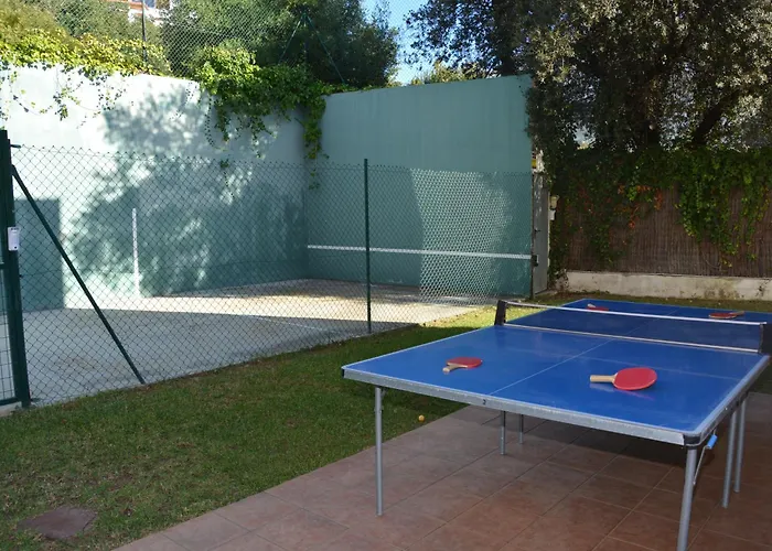 Med A 2 Kilometros Andando De La Playa, Del Puerto De Aguadoc Y A 4 Del Centro De Muy Soleada Todo El Dia Capacidad Superior A 16 Personas No Requiere Coche