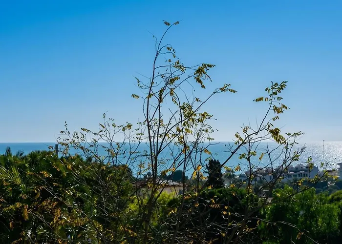 Willa Med A 2 Kilometros Andando De La Playa, Del Puerto De Aguadoc Y A 4 Del Centro De Muy Soleada Todo El Dia Capacidad Superior A 16 Personas No Requiere Coche